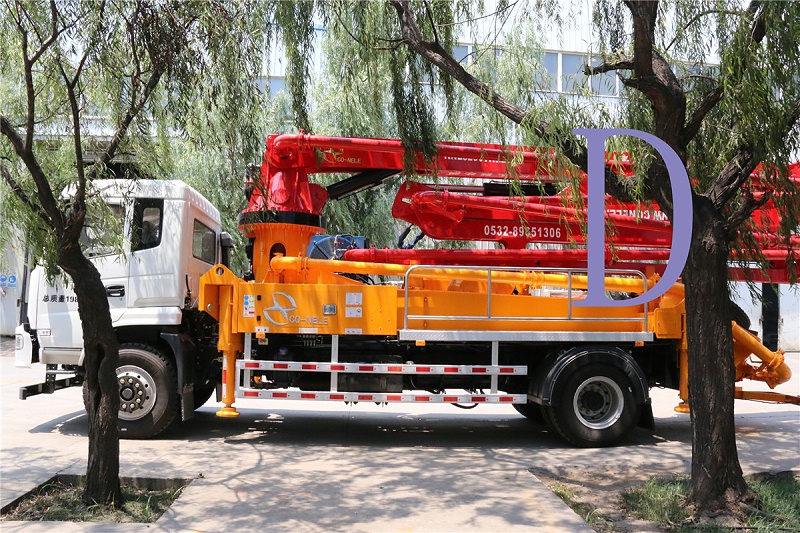 青島混凝土泵車價格 (39) 青島混凝土泵車價格 (39)