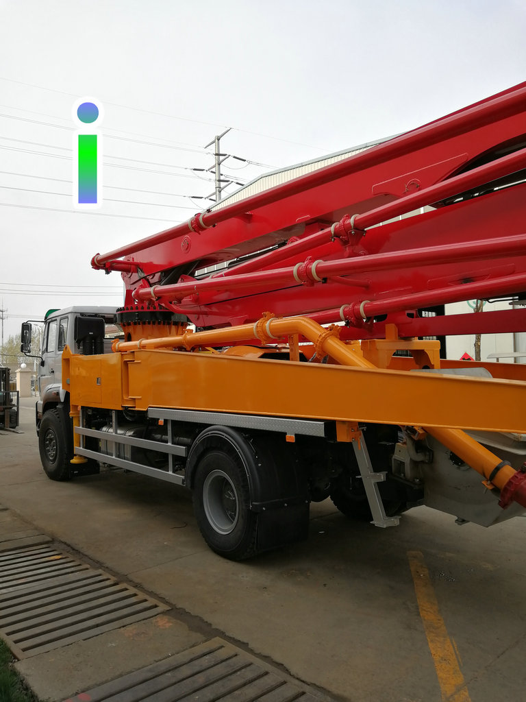 青島小型混凝土泵車價(jià)格 (7)