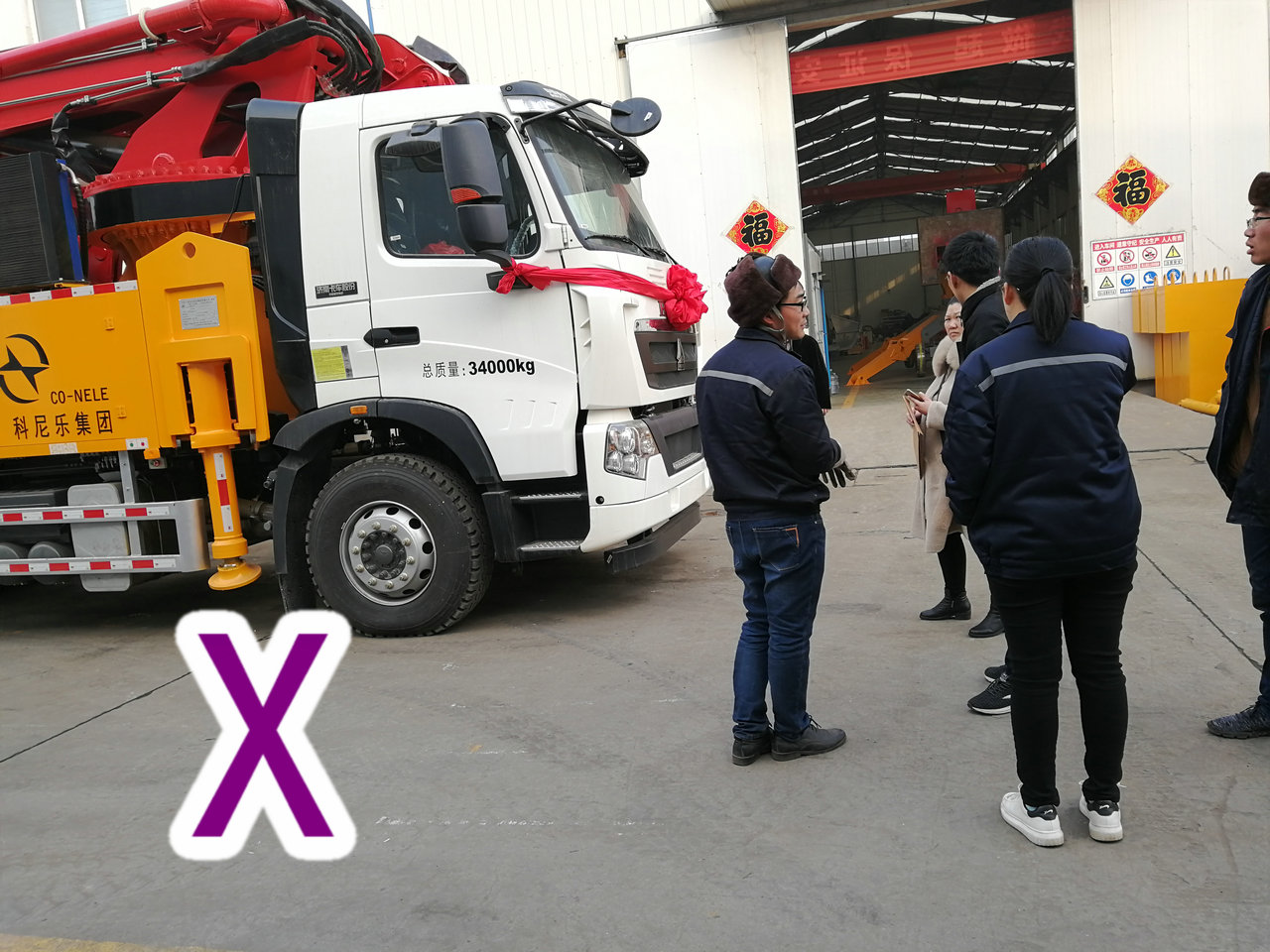 青島小型混凝土泵車價(jià)格 (43)