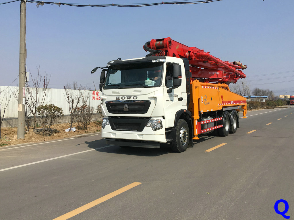 天泵 科尼樂(lè) 小型混凝土泵車(chē) 小型泵車(chē) 混凝土泵車(chē)