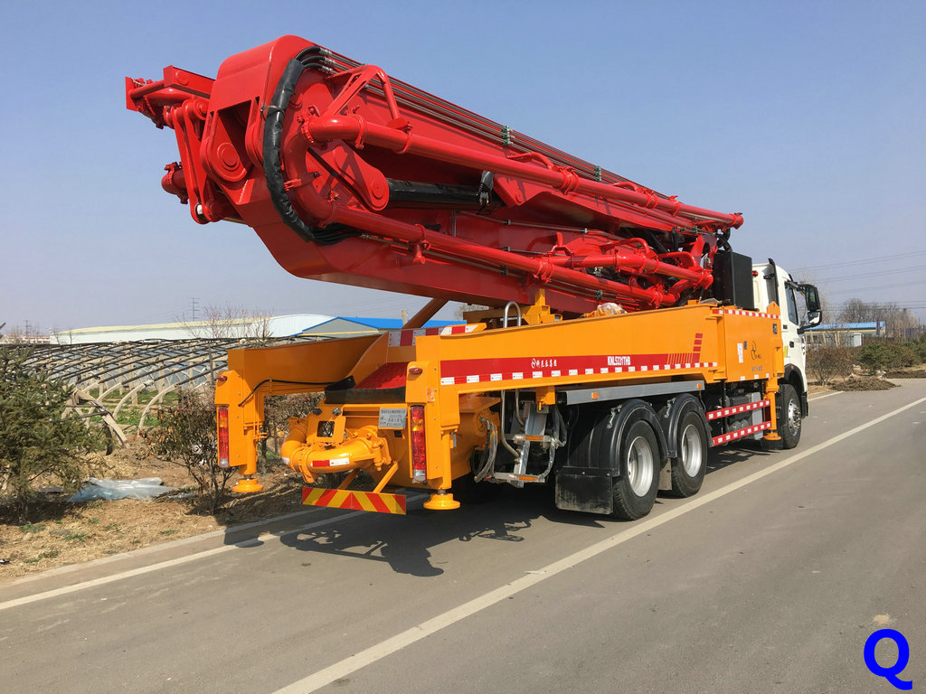 小型混凝土泵車(chē) 天泵 混凝土泵車(chē) 小型泵車(chē)