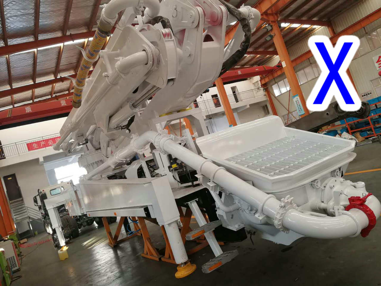 青島小型混凝土泵車價格