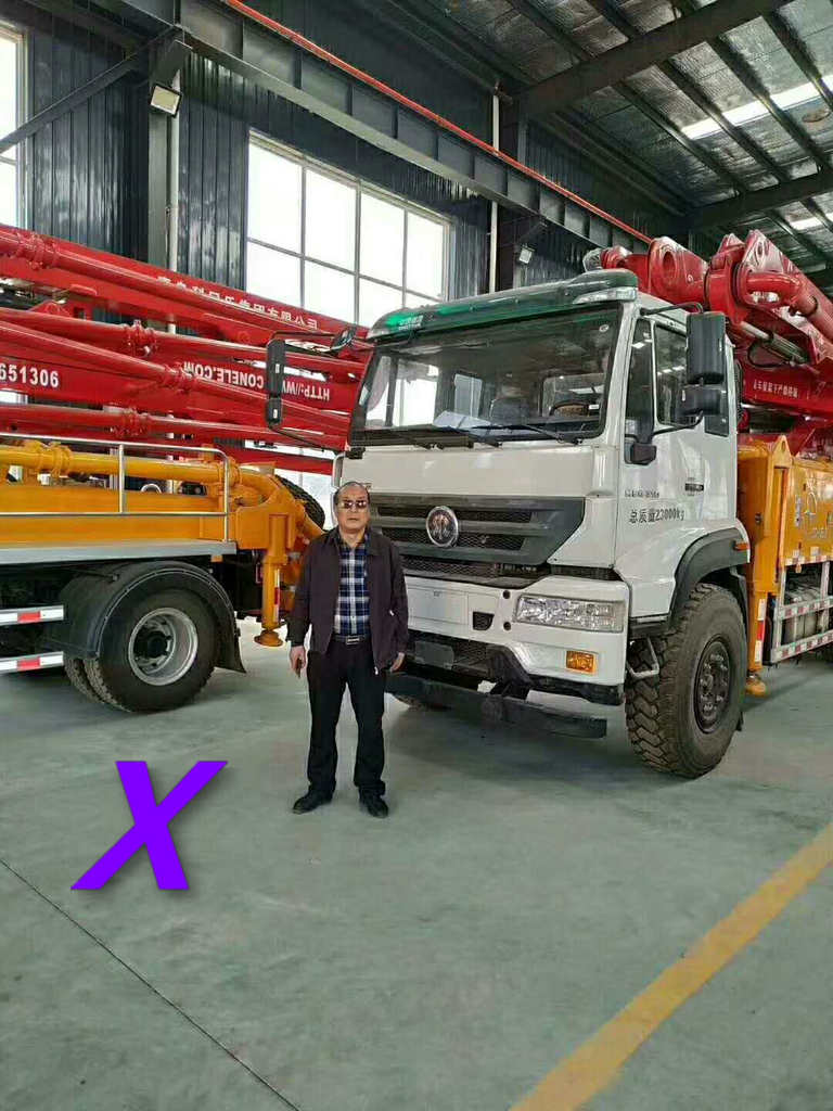 青島小型混凝土泵車價(jià)格 (5)