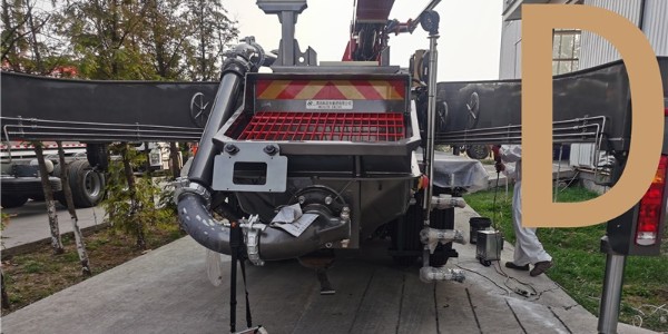 如何處理混凝土泵非堵塞性中斷的情況？